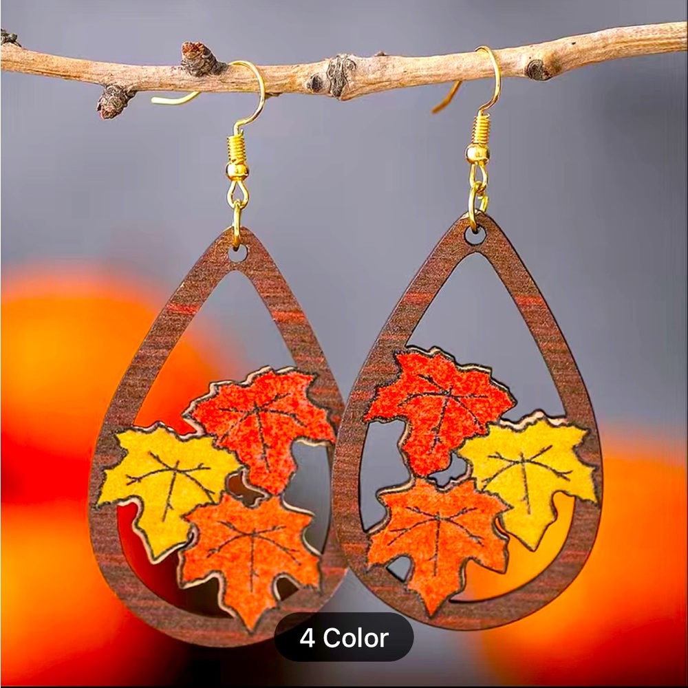 Love ❤️ 🎃🍁🍂Fall Teardrop Hook  Earrings